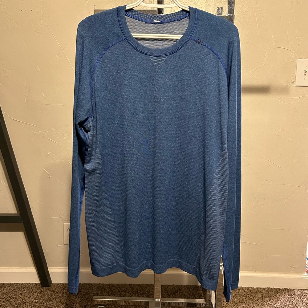 Lululemon Athletica Men’s Light-Blue Metal Vent Tech Longsleeve Shirt Size M